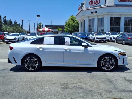 2022 Kia K5 EX
