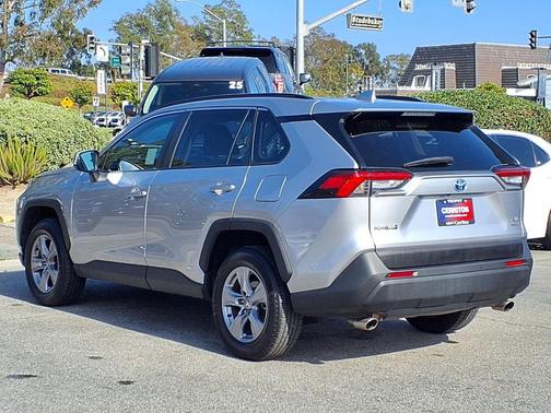 Silver Sky Metallic 2022 Toyota RAV4 Hybrid XLE
