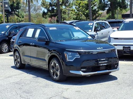 Aurora Black 2024 Kia Niro EV Wave