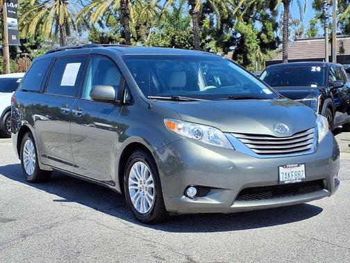 Cypress Pearl 2013 Toyota Sienna XLE