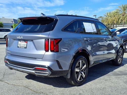 2023 Kia Sorento S