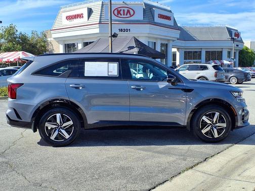2023 Kia Sorento S
