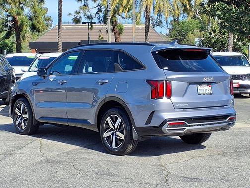 2023 Kia Sorento S