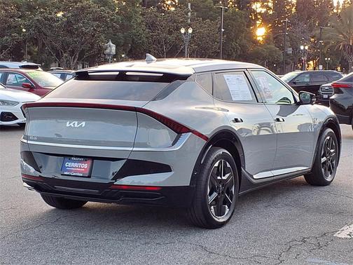 2025 Kia EV6 Wind