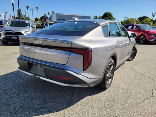 Steel Gray 2025 Kia K4 LXS