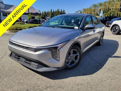 Steel Gray 2025 Kia K4 LXS