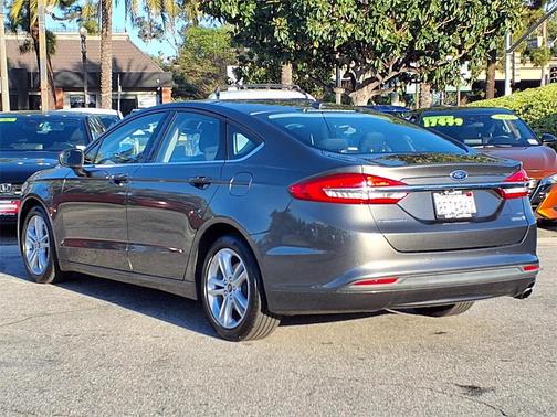 2018 Ford Fusion Hybrid SE