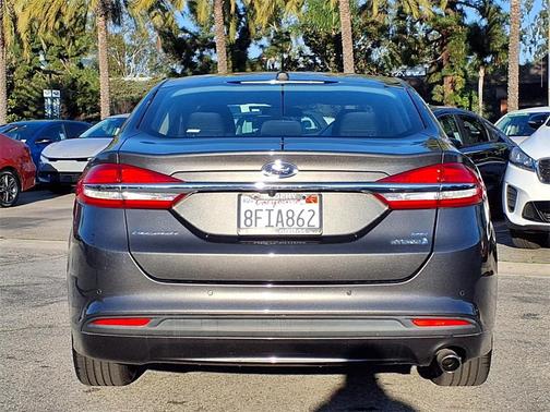 2018 Ford Fusion Hybrid SE
