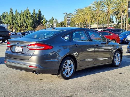 2018 Ford Fusion Hybrid SE
