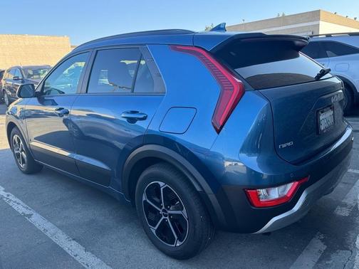 2025 Kia Niro EX