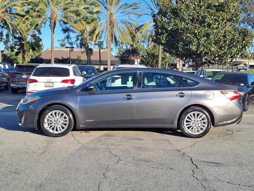 2014 Toyota Avalon Hybrid XLE Touring