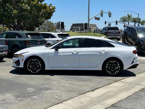 2022 Kia K5 GT-Line