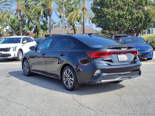 2022 Kia Forte LXS