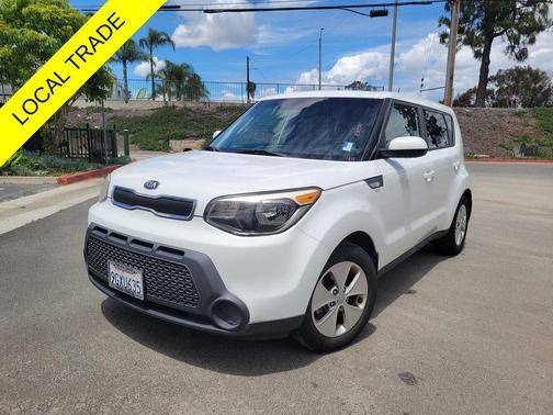 Clear White 2014 Kia Soul Base