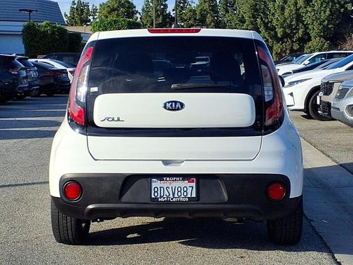 2018 Kia Soul Base