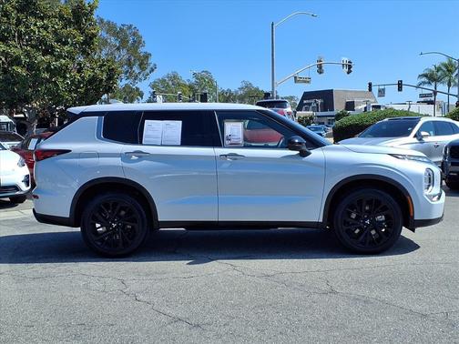 2023 Mitsubishi Outlander SE Black Edition S-AWC