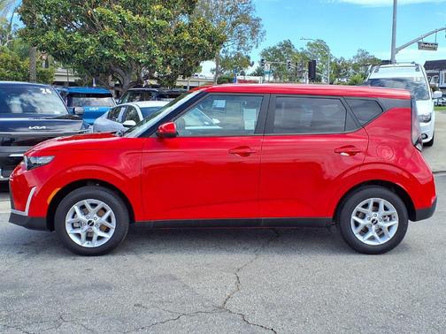 Inferno Red 2025 Kia Soul LX