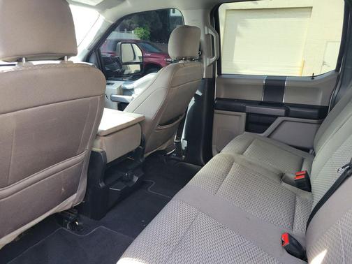 Oxford White 2021 Ford F-250 XLT