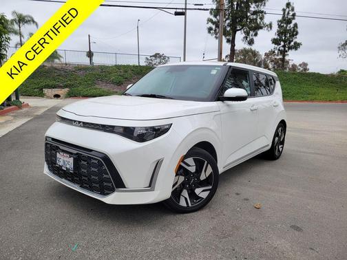 Snow White Pearl 2023 Kia Soul GT-Line