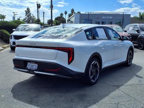 2025 Kia K4 EX