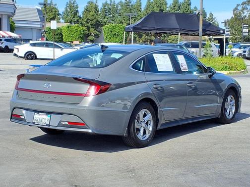 2021 Hyundai SONATA SE