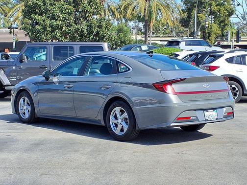 2021 Hyundai SONATA SE