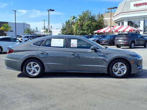 2021 Hyundai SONATA SE