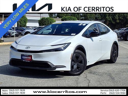 Wind Chill Pearl 2024 Toyota Prius LE