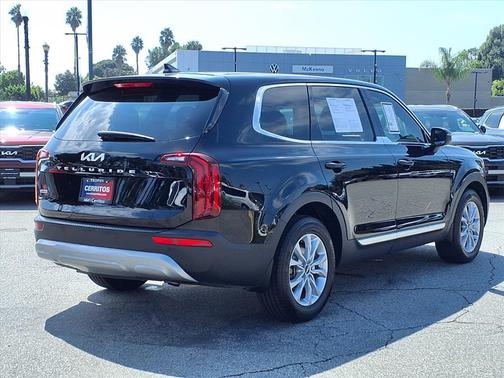 2022 Kia Telluride LX