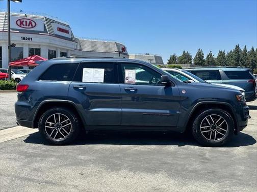 2020 Jeep Grand Cherokee Trailhawk