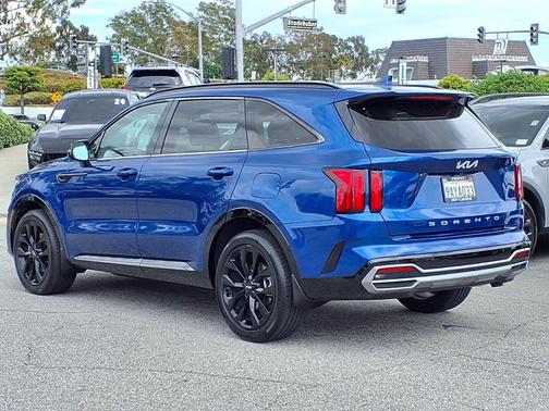Sapphire Blue 2022 Kia Sorento SX