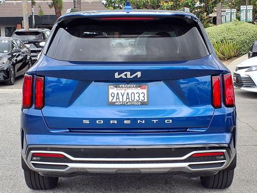 Sapphire Blue 2022 Kia Sorento SX