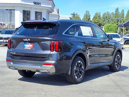 2025 Kia Sorento S