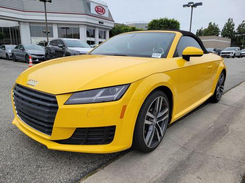 Vegas Yellow/Black Roof 2016 Audi TT 2.0T