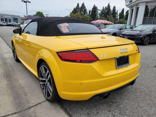 Vegas Yellow/Black Roof 2016 Audi TT 2.0T