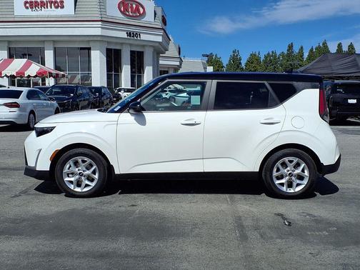 2024 Kia Soul S