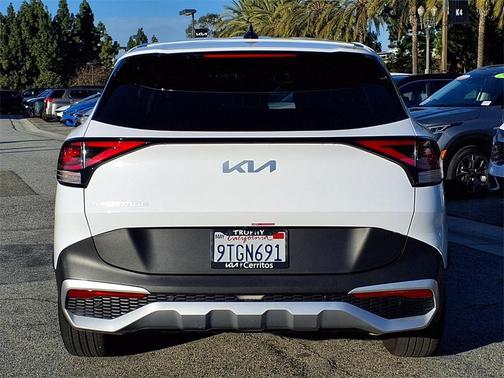 2025 Kia Sportage EX