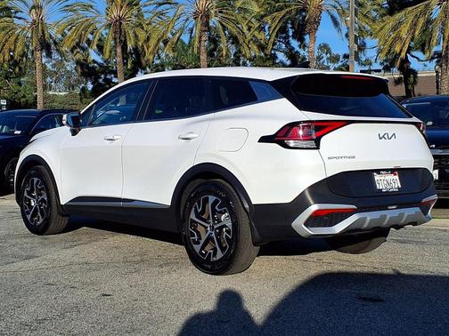 2025 Kia Sportage EX