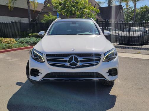 Polar White 2017 Mercedes-Benz GLC 300 4MATIC