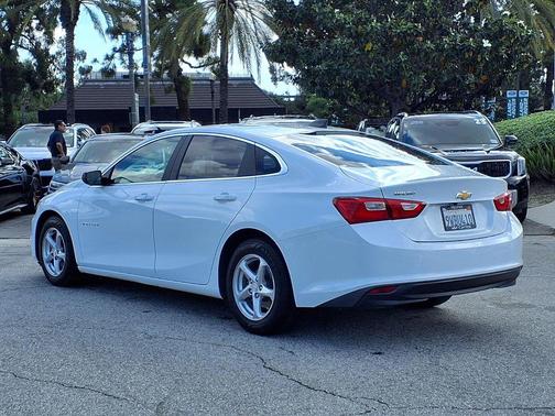 2017 Chevrolet Malibu 1LS