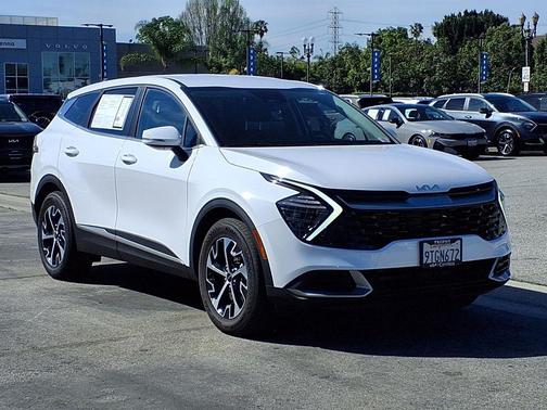 2025 Kia Sportage EX