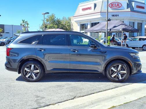 2022 Kia Sorento EX
