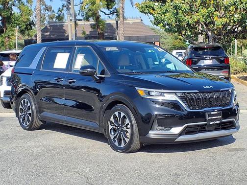 Aurora Black Pearl 2024 Kia Carnival EX