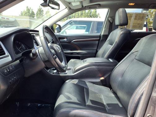Predawn Gray Mica 2015 Toyota Highlander Limited Platinum