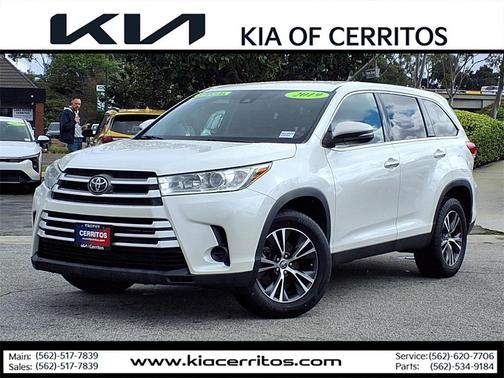 2019 Toyota Highlander LE I4