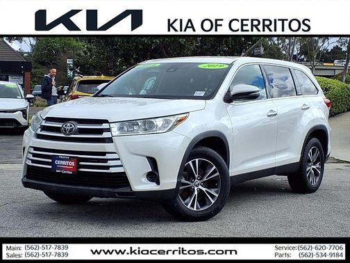 2019 Toyota Highlander LE I4