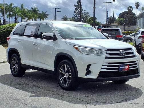 2019 Toyota Highlander LE I4