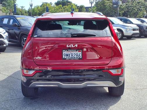 Runway Red 2024 Kia Niro EV Wind