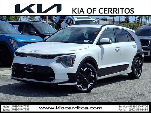 Snow White Pearl 2023 Kia Niro EV Wave