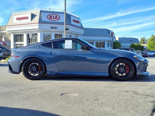 2024 Nissan Z NISMO Auto